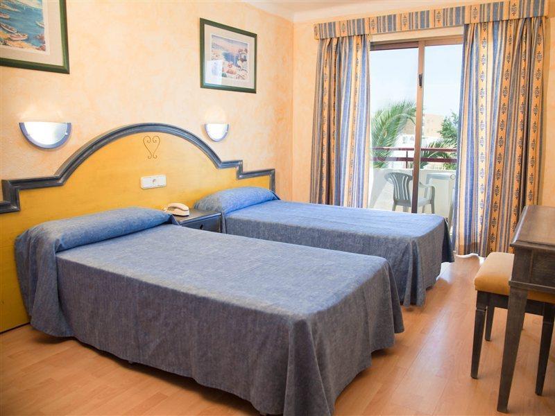 Coral Star Hotel サンアントニオアバド エクステリア 写真